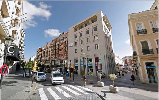 Foto 2 de Alquiler de oficina en Centro - Huelva con aire acondicionado
