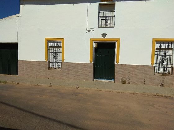 Foto 1 de Xalet en venda a urbanización Fuente de la Corcha de 4 habitacions amb terrassa i garatge