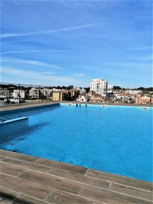 Foto 1 de Piso en alquiler en Viaplana de 2 habitaciones con terraza y piscina