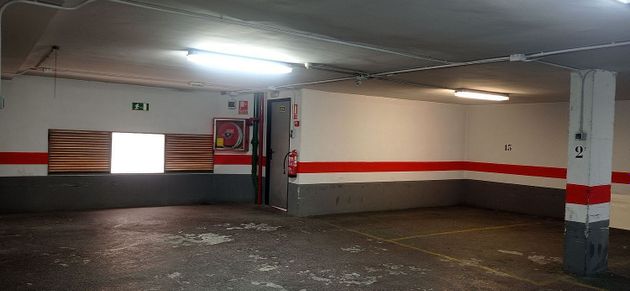 Foto 2 de Venta de garaje en El Mercat de 26 m²