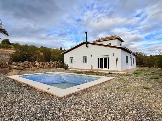 Foto 2 de Venta de chalet en Álora de 7 habitaciones con terraza y piscina