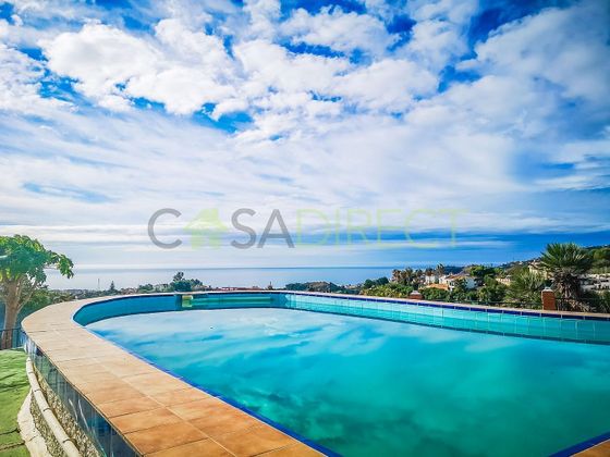 Foto 2 de Xalet en venda a Frigiliana de 3 habitacions amb terrassa i piscina