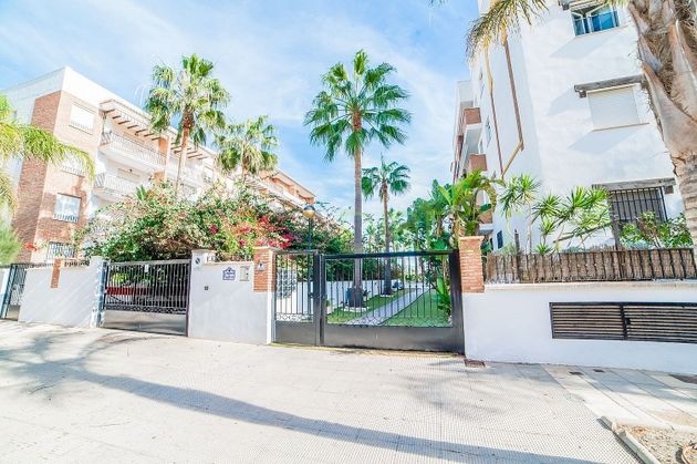 Foto 1 de Pis en venda a Playa de Granada de 2 habitacions amb terrassa i piscina