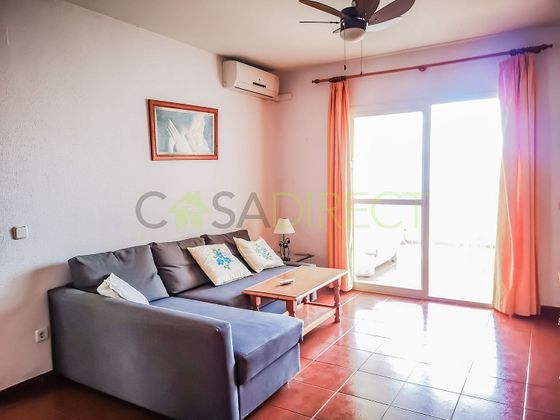 Foto 2 de Piso en alquiler en Nueva Nerja - Burriana de 2 habitaciones con terraza y piscina