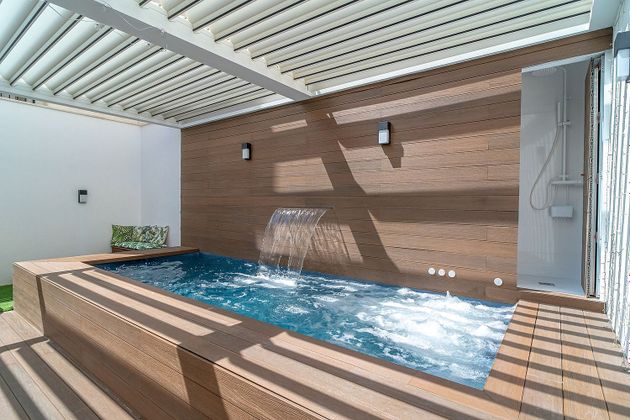 Foto 2 de Pis en venda a Centro - Vélez-Málaga de 4 habitacions amb piscina i aire acondicionat
