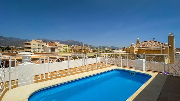 Foto 2 de Pis en lloguer a Chaparil - Torrecilla de 2 habitacions amb terrassa i piscina