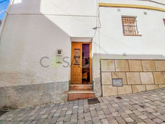 Foto 2 de Casa adossada en venda a Almuñecar de 3 habitacions amb terrassa