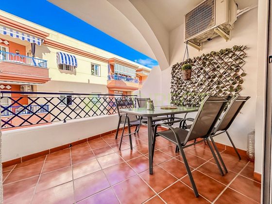 Foto 1 de Pis en lloguer a Urbanización Santa Rosa de 2 habitacions amb terrassa i jardí