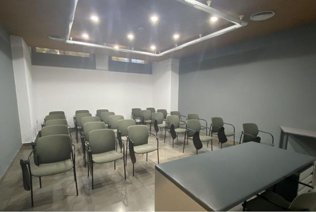 Foto 2 de Oficina en lloguer a Las Huertas - San Pablo de 322 m²