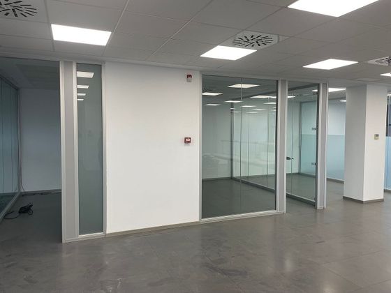 Foto 2 de Alquiler de oficina en Tablada de 260 m²