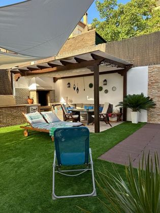 Foto 2 de Venta de casa en calle Residencial la Quinta de 3 habitaciones con terraza y piscina
