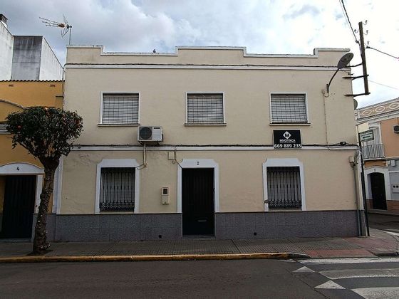 Foto 1 de Venta de casa en calle Reina María Cristina de 8 habitaciones con terraza y aire acondicionado