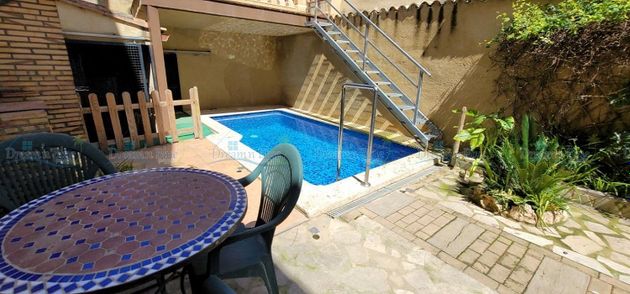 Foto 1 de Casa adosada en venta en Albaida de 5 habitaciones con terraza y piscina