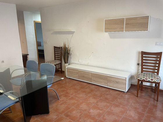 Foto 2 de Casa adossada en venda a avenida Príncipe Asturias de 5 habitacions amb terrassa i aire acondicionat