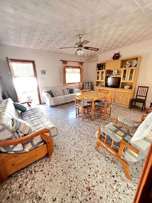 Foto 1 de Casa en venta en Perín de 3 habitaciones con garaje y jardín