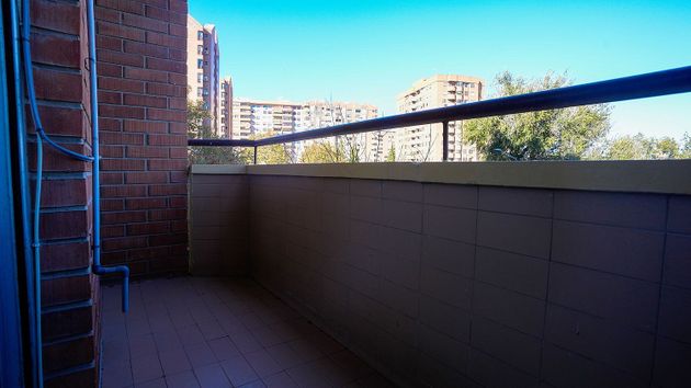 Foto 1 de Venta de piso en La Carrasca de 4 habitaciones con balcón y ascensor