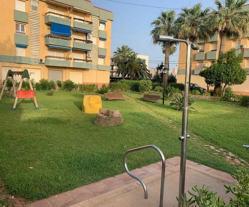Foto 2 de Estudi en venda a Centro Urbano amb jardí i aire acondicionat