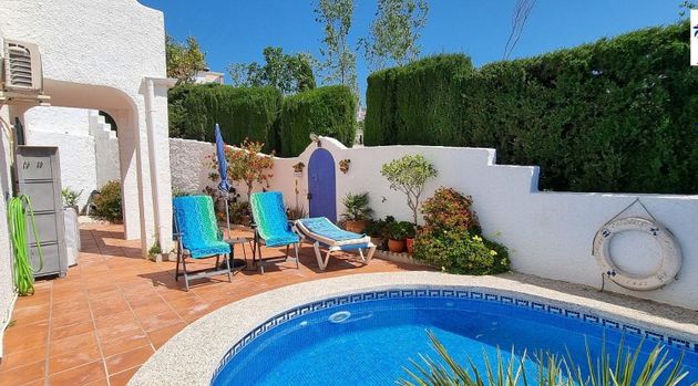 Foto 1 de Xalet en venda a Nueva Nerja - Burriana de 3 habitacions amb terrassa i piscina