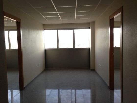 Foto 1 de Oficina en venda a Los Dolores amb garatge i aire acondicionat