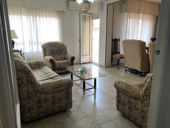 Foto 2 de Pis en venda a El Carmen de 4 habitacions amb balcó i aire acondicionat