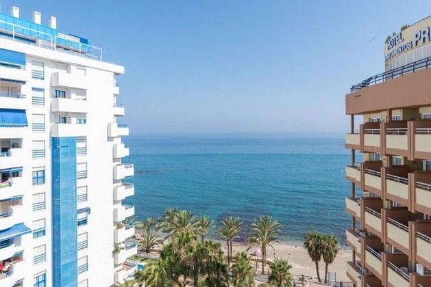 Foto 2 de Pis en lloguer a Playa Bajadilla - Puertos de 2 habitacions amb terrassa i piscina