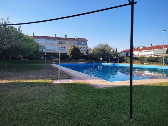 Foto 1 de Dúplex en venta en calle Parque de Doñana de 4 habitaciones con piscina y garaje