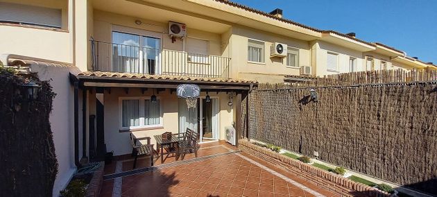 Foto 2 de Casa adossada en venda a Churriana de 3 habitacions amb terrassa i piscina