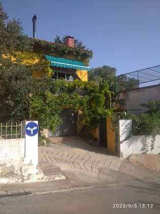 Foto 1 de Casa adossada en venda a Náquera de 4 habitacions amb terrassa i piscina