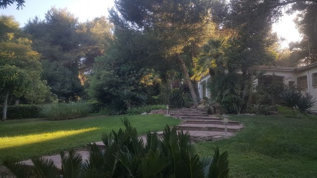 Foto 2 de Xalet en venda a El Bosque de 5 habitacions amb terrassa i piscina