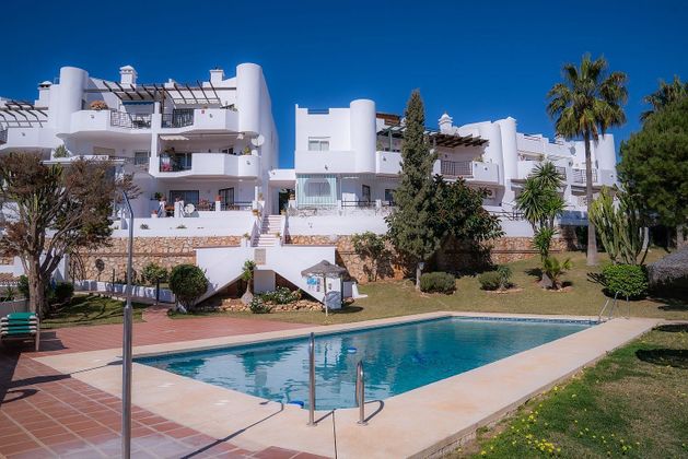 Foto 1 de Ático en venta en calle Ciprés de Mijas Golf de 2 habitaciones con terraza y piscina
