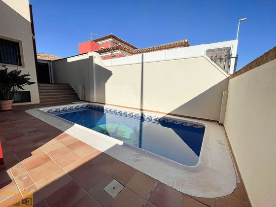Foto 2 de Xalet en venda a Los Peñascos-El Salero-Los Imbernones de 4 habitacions amb terrassa i piscina