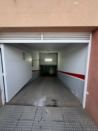 Foto 2 de Garaje en venta en calle Alguazar de 16 m²