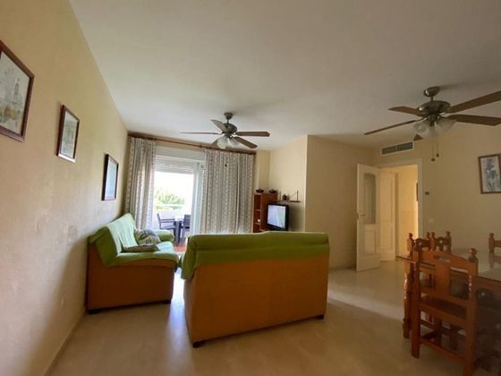 Foto 2 de Venta de piso en Teatinos de 4 habitaciones con terraza y piscina