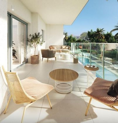 Foto 1 de Venta de piso en Puerto Marina de 3 habitaciones con terraza y piscina