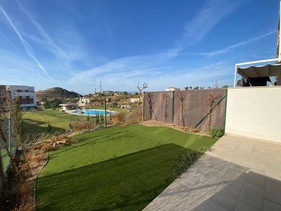 Foto 1 de Venta de piso en El Candado - El Palo de 4 habitaciones con terraza y piscina