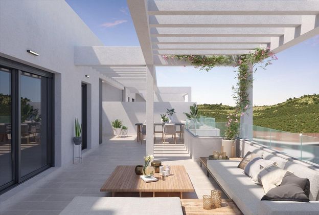 Foto 1 de Ático en venta en El Mayorazgo - El Limonar de 4 habitaciones con terraza y piscina
