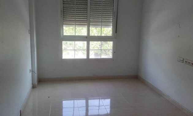 Foto 1 de Venta de piso en Totana de 3 habitaciones con garaje y calefacción