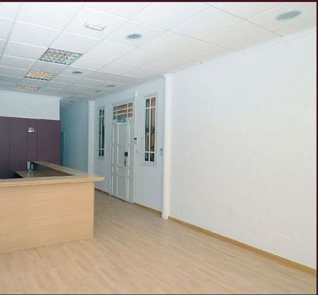 Foto 2 de Venta de oficina en Zona Centro-Corredera con ascensor