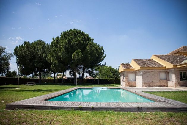 Foto 1 de Xalet en venda a calle De Los Andreus de 6 habitacions amb terrassa i piscina
