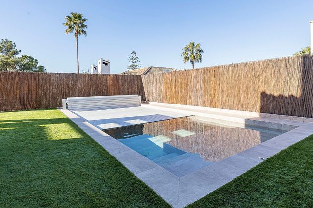 Foto 1 de Casa en venda a calle Vixtira de 4 habitacions amb terrassa i piscina