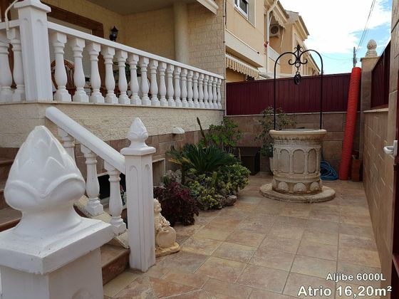 Foto 1 de Casa adossada en venda a San Pedro del Pinatar de 4 habitacions amb terrassa i garatge