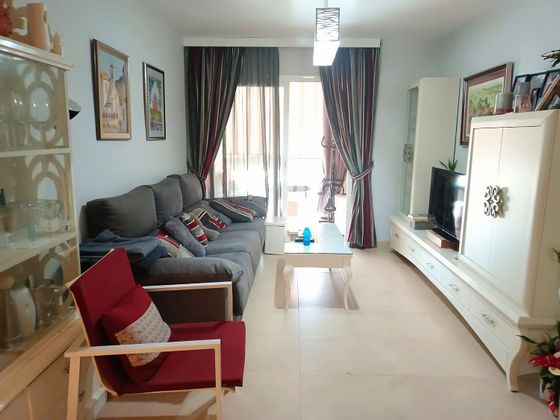 Foto 2 de Dúplex en venda a Algarrobo-Costa de 2 habitacions amb terrassa i garatge