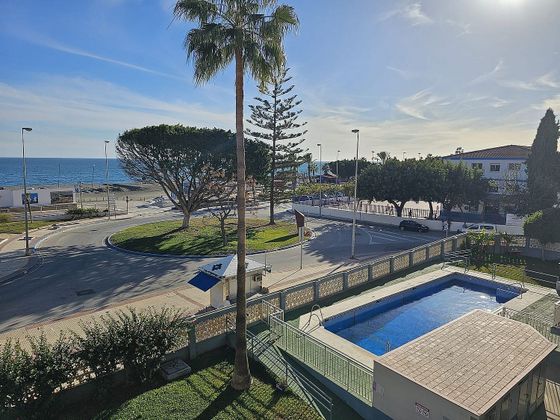 Foto 2 de Piso en alquiler en Paseo Marítimo de Levante de 3 habitaciones con terraza y piscina