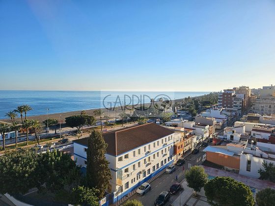 Foto 1 de Pis en lloguer a paseo Maritimo Levante de 2 habitacions amb terrassa i piscina