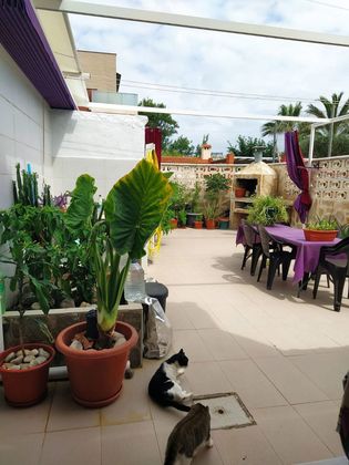 Foto 1 de Venta de casa en calle Fatima de 3 habitaciones con terraza y jardín