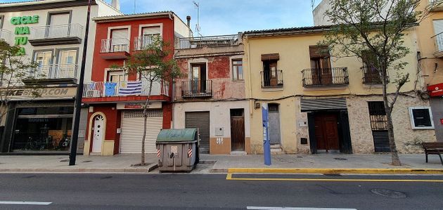 Foto 2 de Xalet en venda a calle Sant Vicente Ferrer de 3 habitacions amb terrassa i balcó