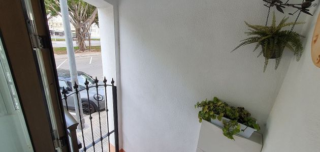 Foto 2 de Dúplex en venda a calle Rosa de Los Vientos de 3 habitacions amb terrassa i piscina
