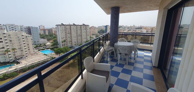 Foto 2 de Piso en venta en calle Maestrat de 3 habitaciones con terraza y piscina