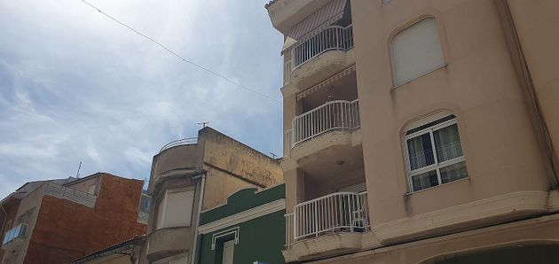 Foto 2 de Pis en venda a calle Oltra de 3 habitacions amb terrassa i balcó