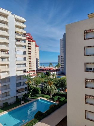 Foto 2 de Pis en venda a Playa de Gandia de 3 habitacions amb terrassa i jardí